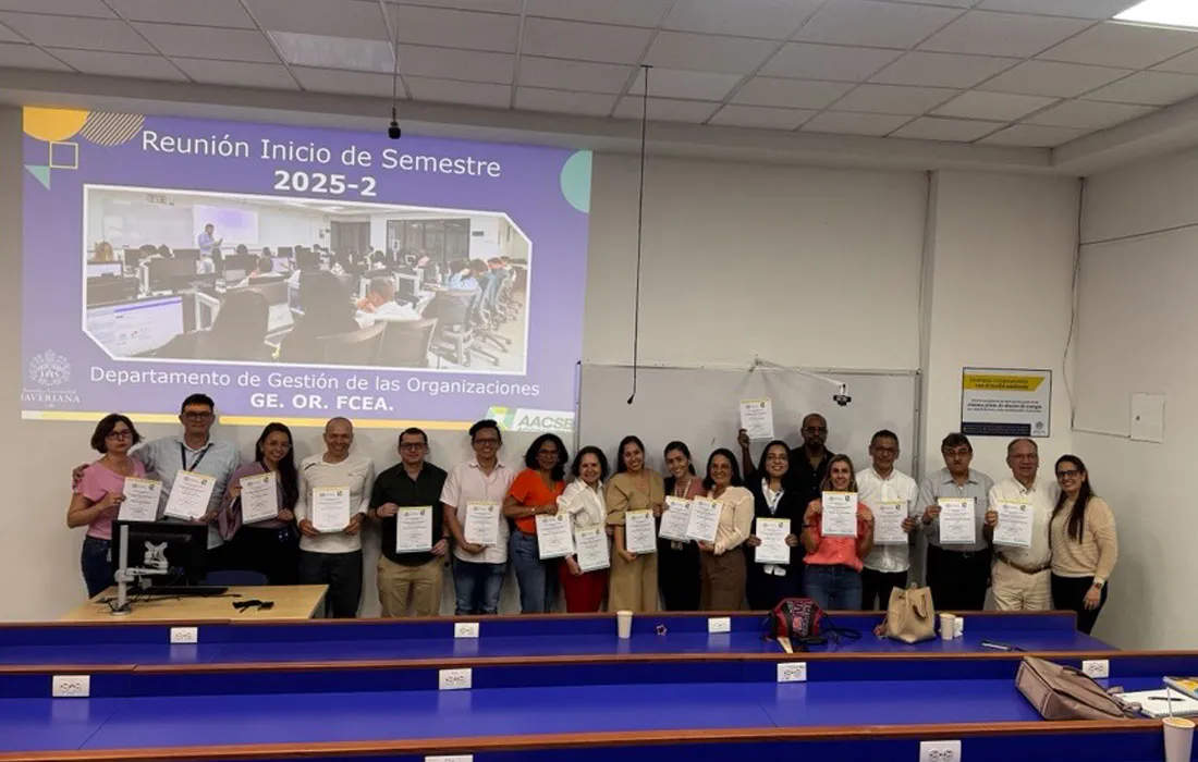Profesores del Departamento de Gestión de las Organizaciones se sumergen en la Inteligencia Artificial para transformar la toma de decisiones empresariales Profesores del Departamento de Gestión de las Organizaciones se sumergen en la Inteligencia Artificial para transformar la toma de decisiones empresariales