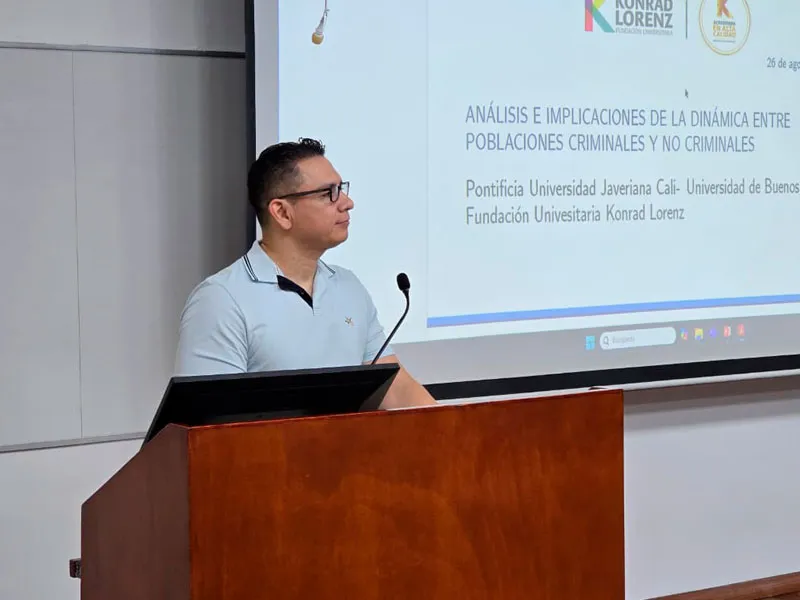 Andrés Mauricio Rivera, profesor investigador de la Javeriana Cali Andrés Mauricio Rivera, profesor investigador de la Javeriana Cali