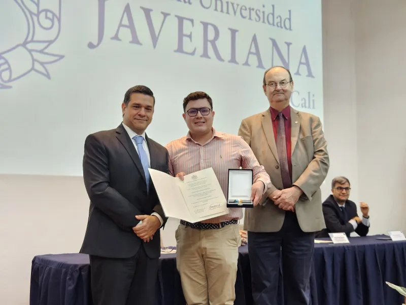Cruz San Pedro Claver: 25 estudiantes reconocidos por sus calidades humanas y espíritu javeriano